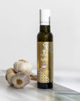 Alyvuogių aliejus su česnako aromatu 250ml.